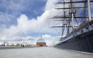 Cutty Sark from the side    